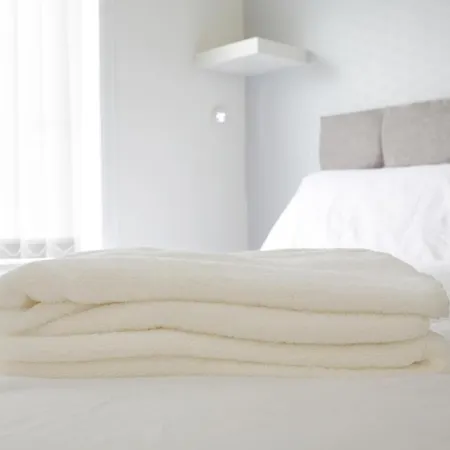 Stylish Twist Townhouse Holiday home Leeds (West Yorkshire)