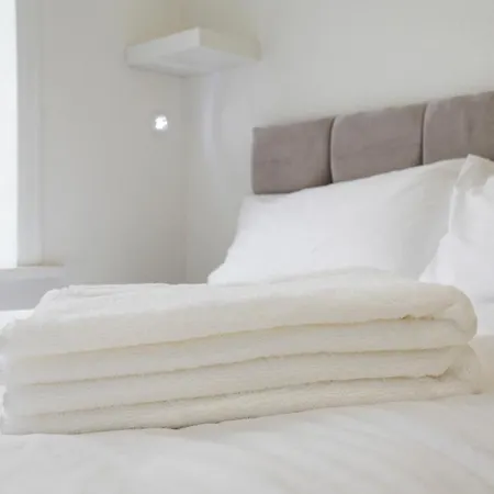 Stylish Twist Townhouse * Leeds (West Yorkshire)