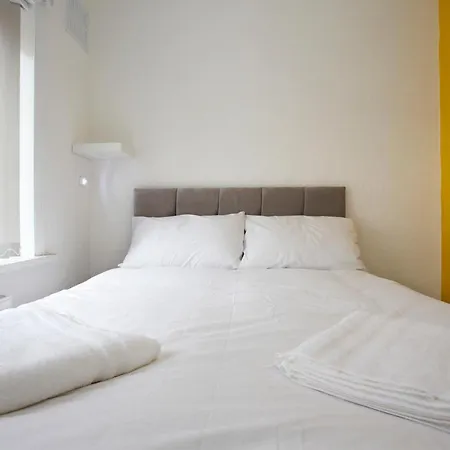 Stylish Twist Townhouse *
